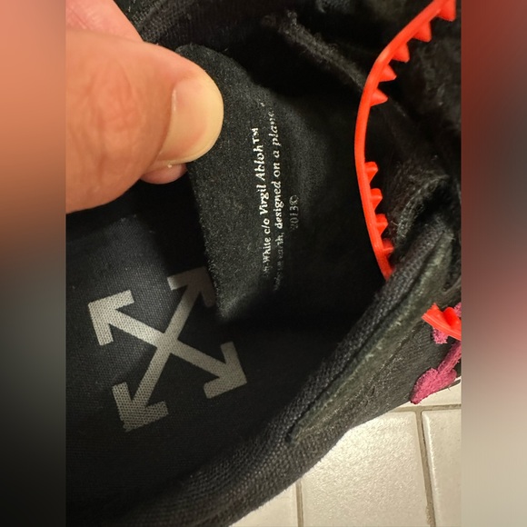 OFF-White Vulc Low Black Fuchsia Sneakers size 42 - Picture 7 of 12